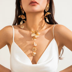 Europe and the United States cross-border jewelry niche ginkgo leaf tassel necklace sweet cool style design retro pull collar choker