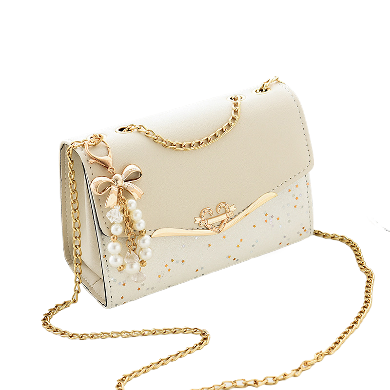 Chain-shaped small bag