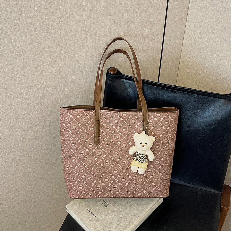 Large-capacity portable tote bag