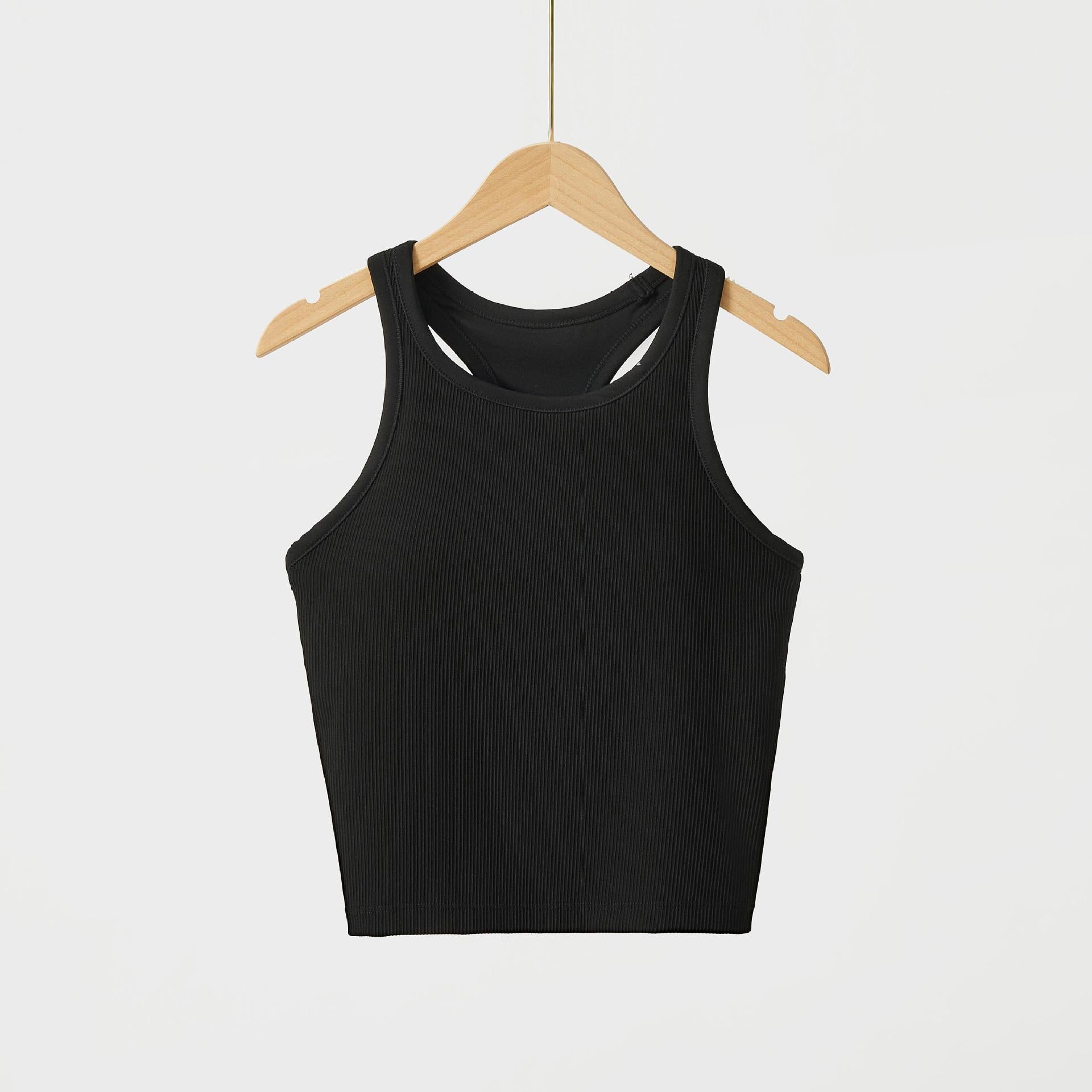 Slimming, breathable, quick-drying with chest pad