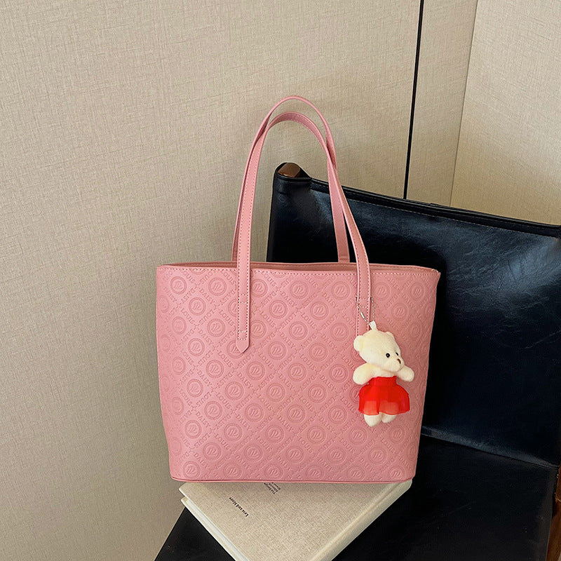 Large-capacity portable tote bag