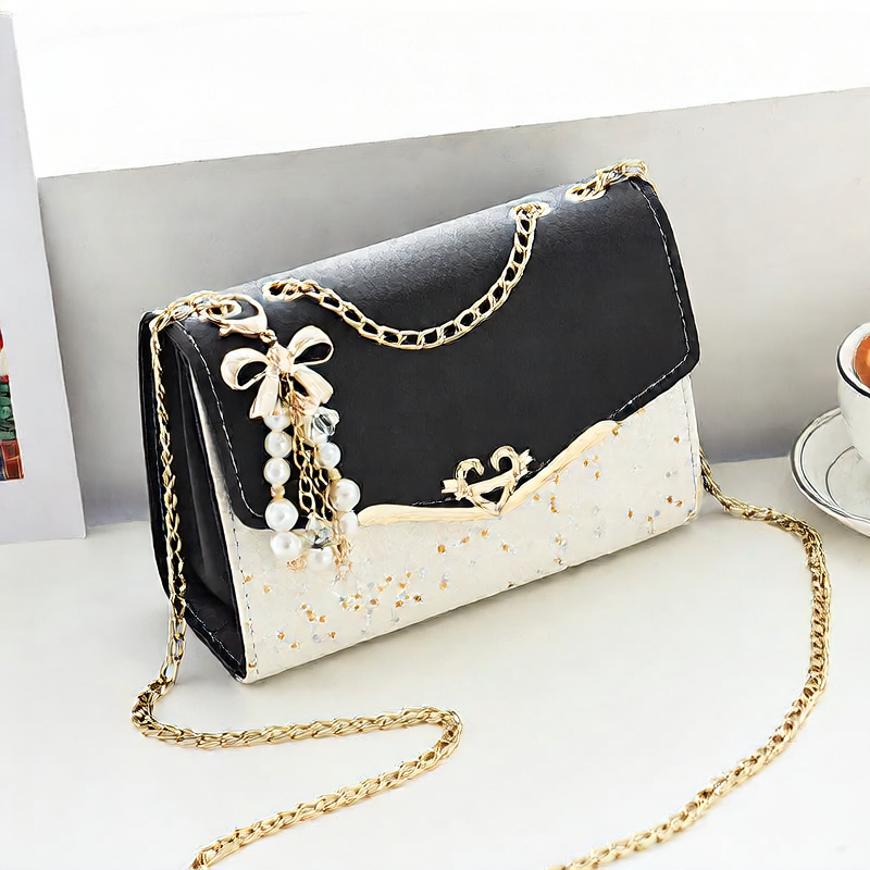 Chain-shaped small bag