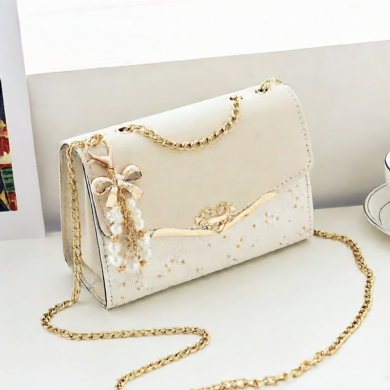 Chain-shaped small bag